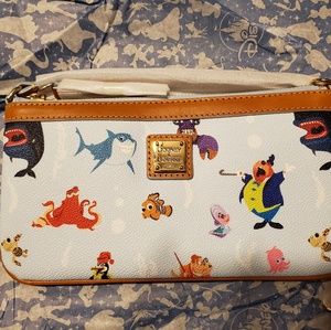 NWT DISNEY DOONEY & BOURKE OUT TO SEA WRISTLET